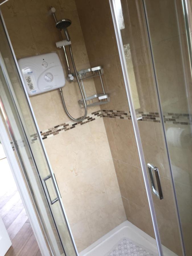 קאבן Kits Lodge Crover מראה חיצוני תמונה